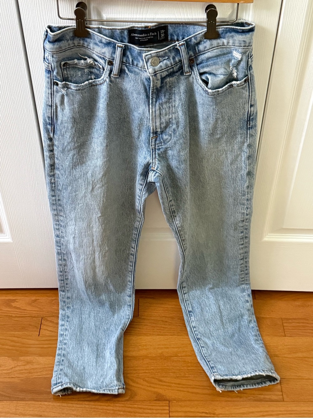 Abercrombie & Fitch A&F Vintage Straight Jeans in Light Wash - Picture 2 of 4